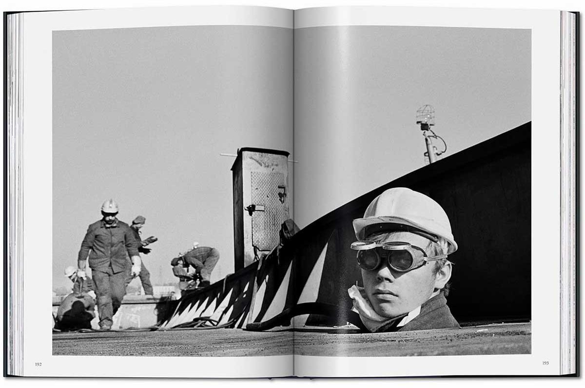 Книга Sebastião Salgado. Workers. An Archaeology of the Industrial Age купить,NaN