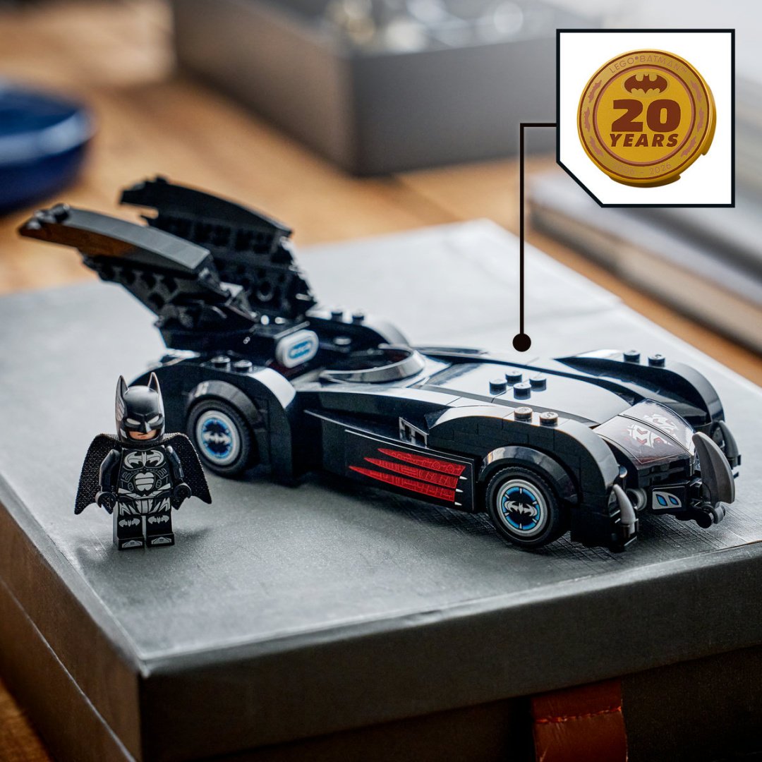 Конструктор LEGO Бэтмобиль Бэтмена и Робина 76333, деталей 272 шт купить,NaN