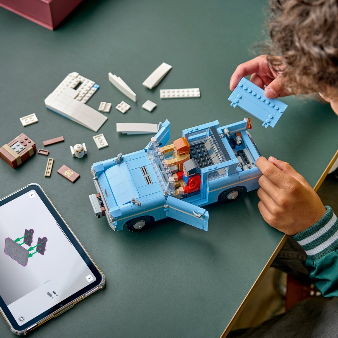 Конструктор LEGO Заколдованный летающий Ford Anglia 76470, деталей 868 шт купить,NaN