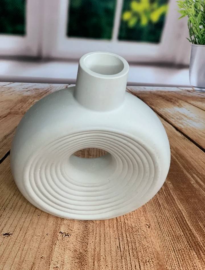 Ваза 20.5 см Milla decor home, гипс