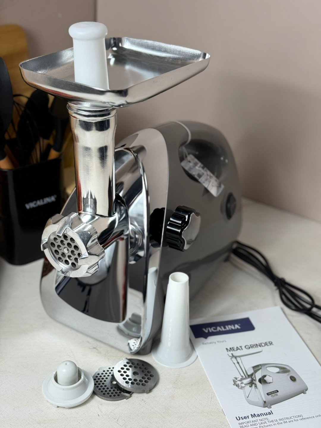 Мясорубка Vicalina VL-869D серебристый купить,NaN