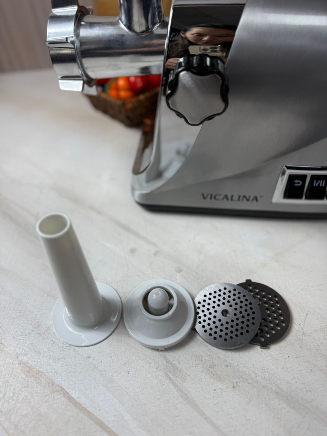 Мясорубка Vicalina VL-868D серебристый