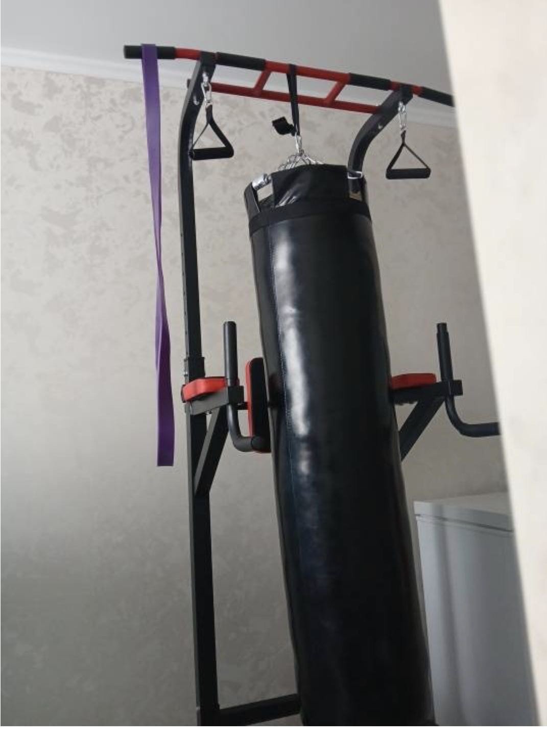 Тренировочный снаряд RUBICON Боксерская груша 100/30 cm черный