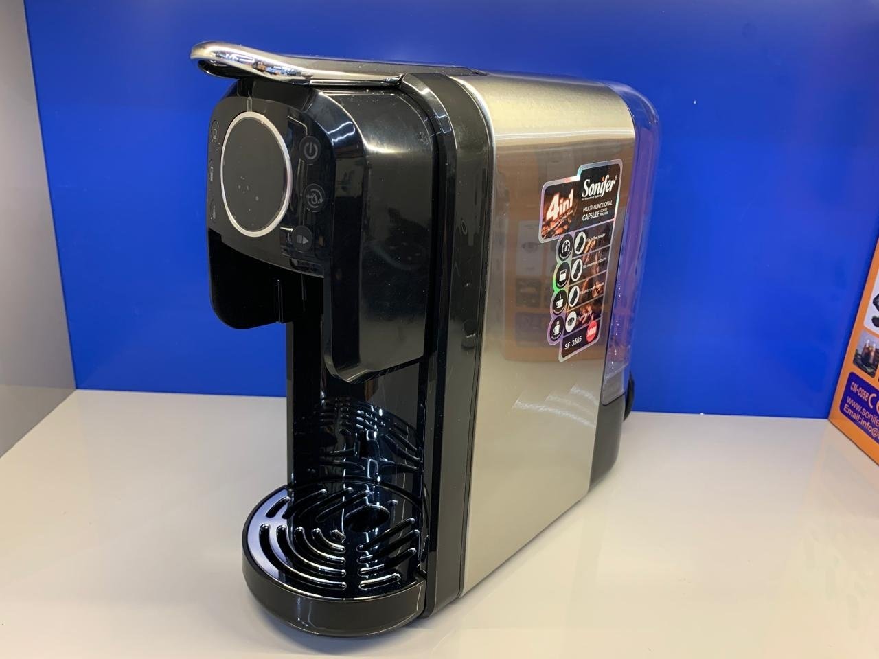 Кофемашина Sonifer SF-3585 черный, серый