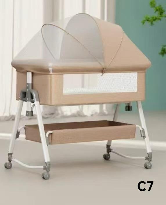 Манеж-кровать Ining baby C7, для детей от 0 до 12 мес. полозья для качания