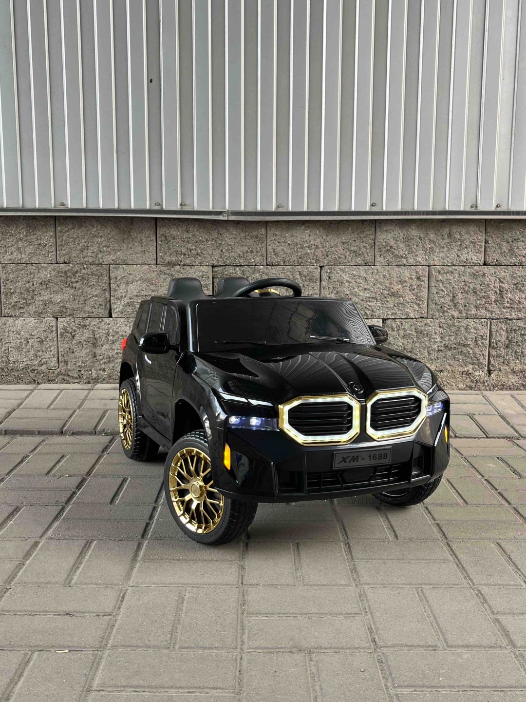 BOBO Электромашина BMW XM черный купить,75000