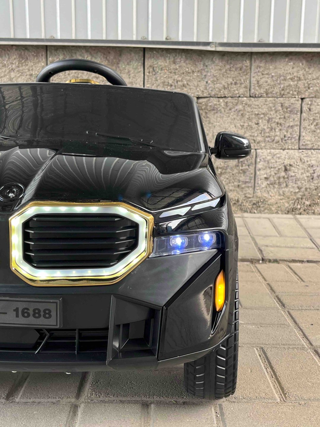 BOBO Электромашина BMW XM черный купить,75000
