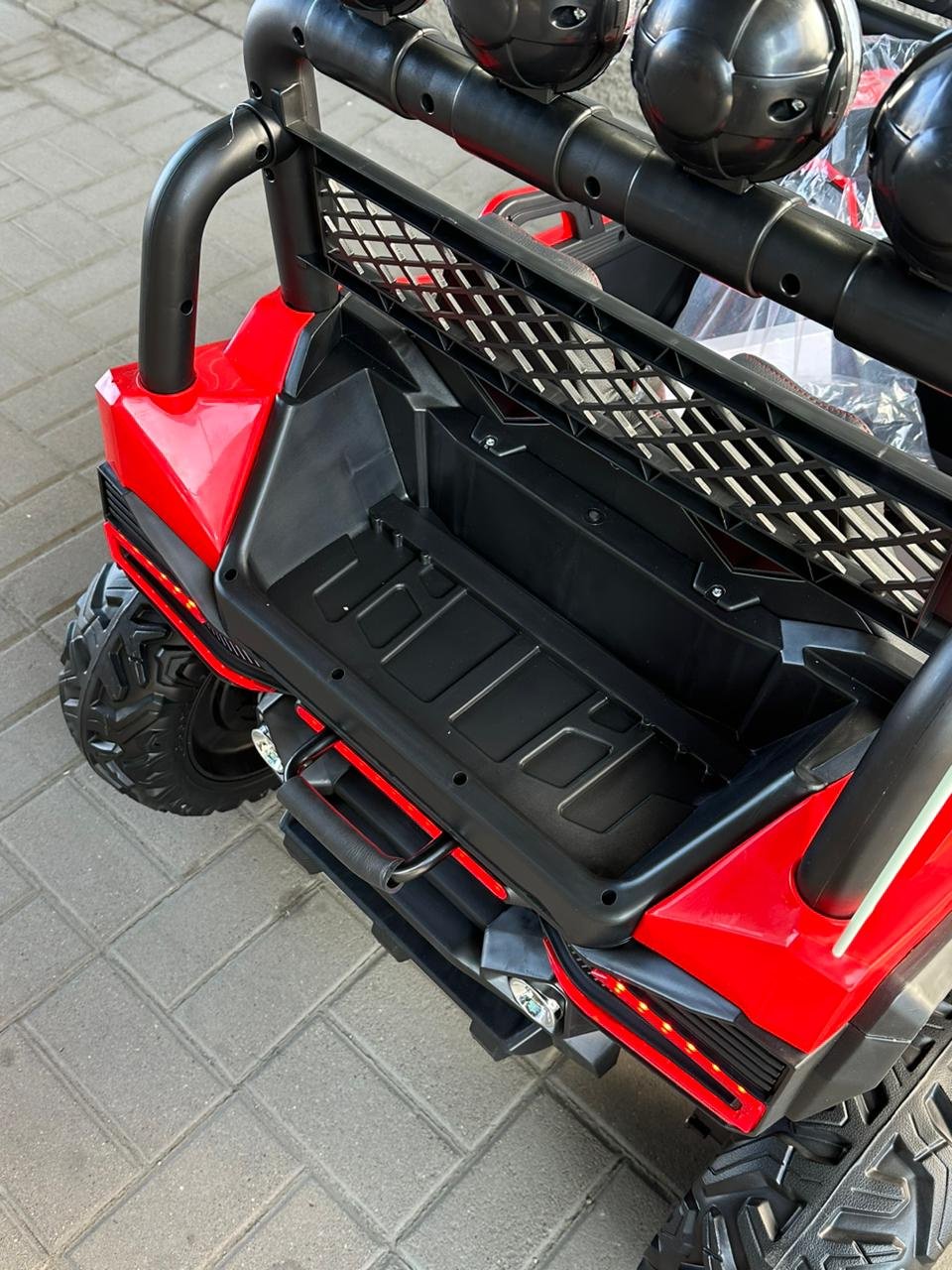 BOBO Buggy Электромашина 1088 красный купить,140000