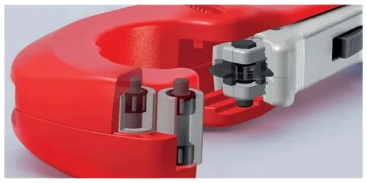 Труборез Knipex TubiX 90 31 02 BK