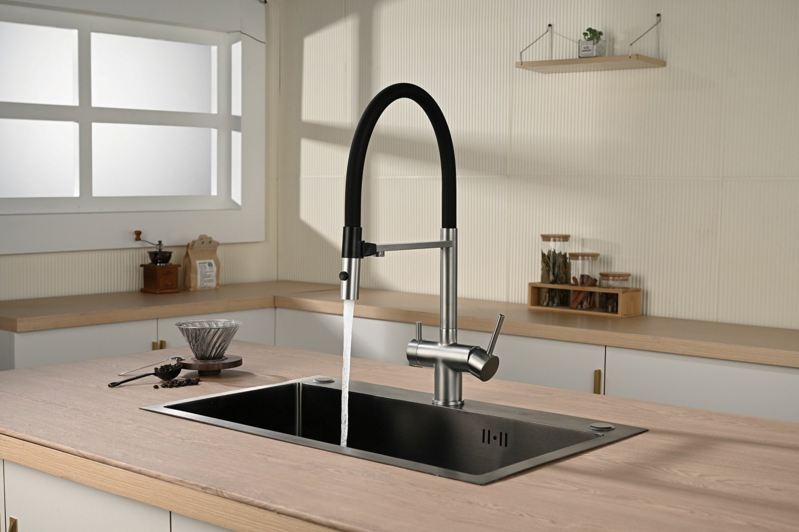 Смеситель Vincea VKF-120CH, латунь, цвет черный, хром купить,219200