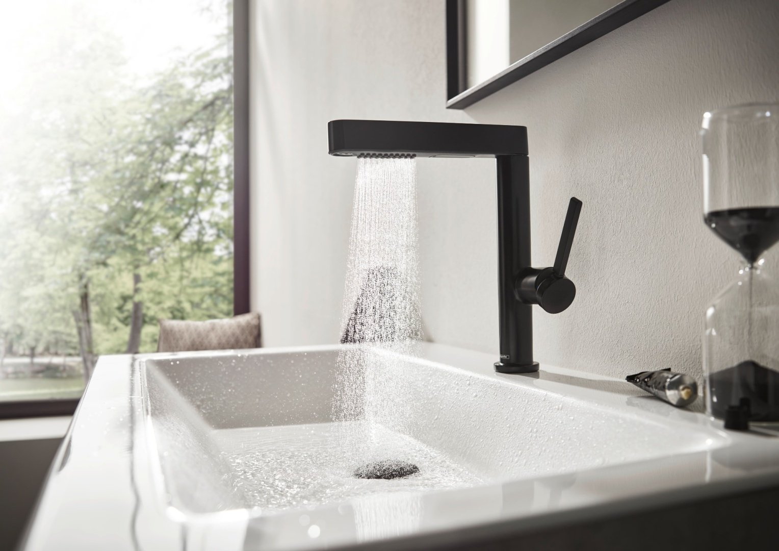 Смеситель Hansgrohe Finoris 76063340, латунь, цвет черный