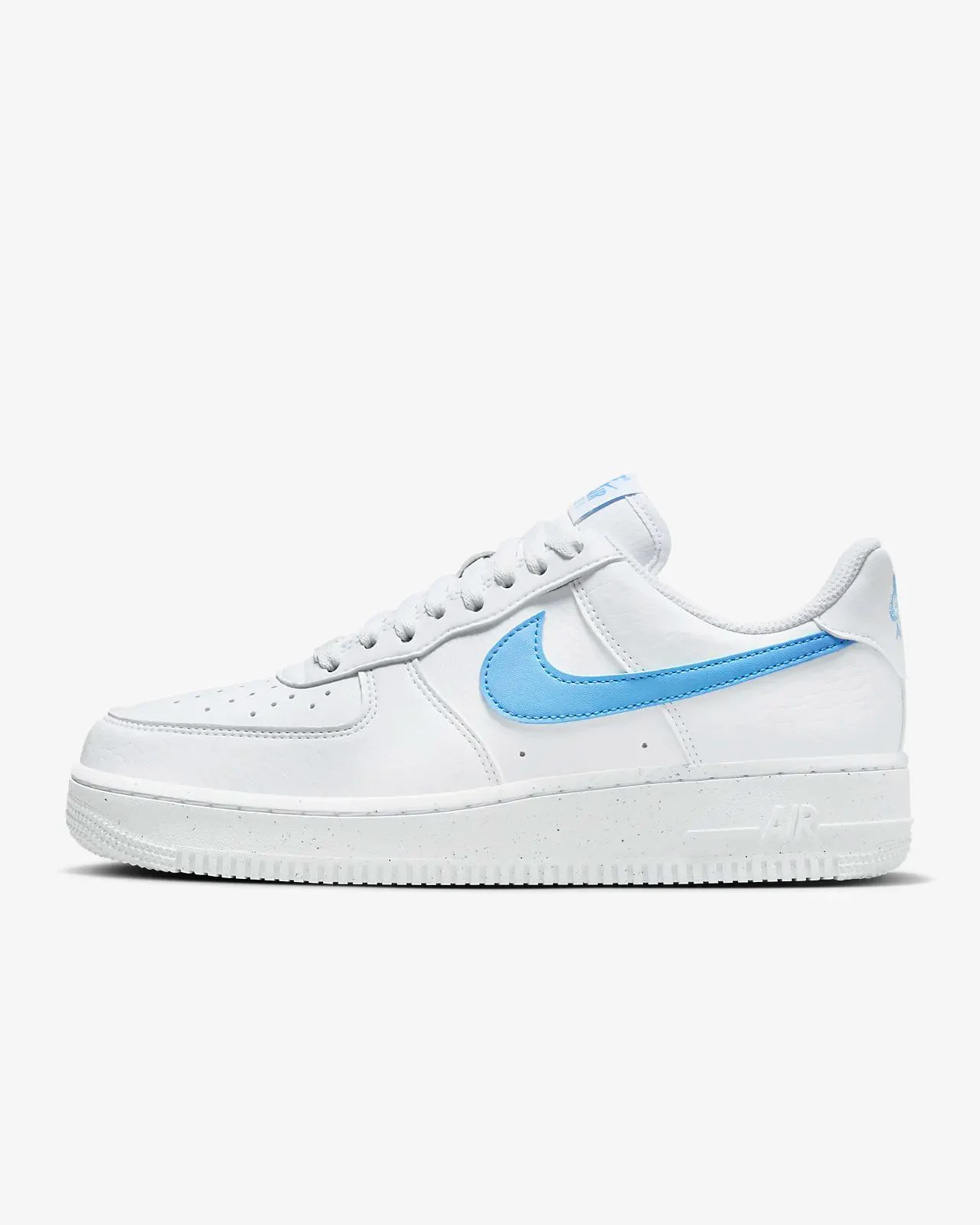 Кроссовки Nike Air Force 1 '07 Next Nature белый 39.5