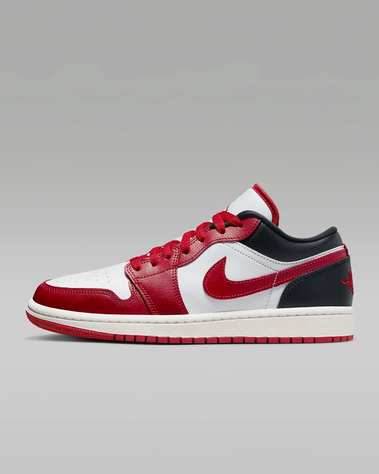 Кроссовки Air Jordan 1 Low белый 35,5 купить,0