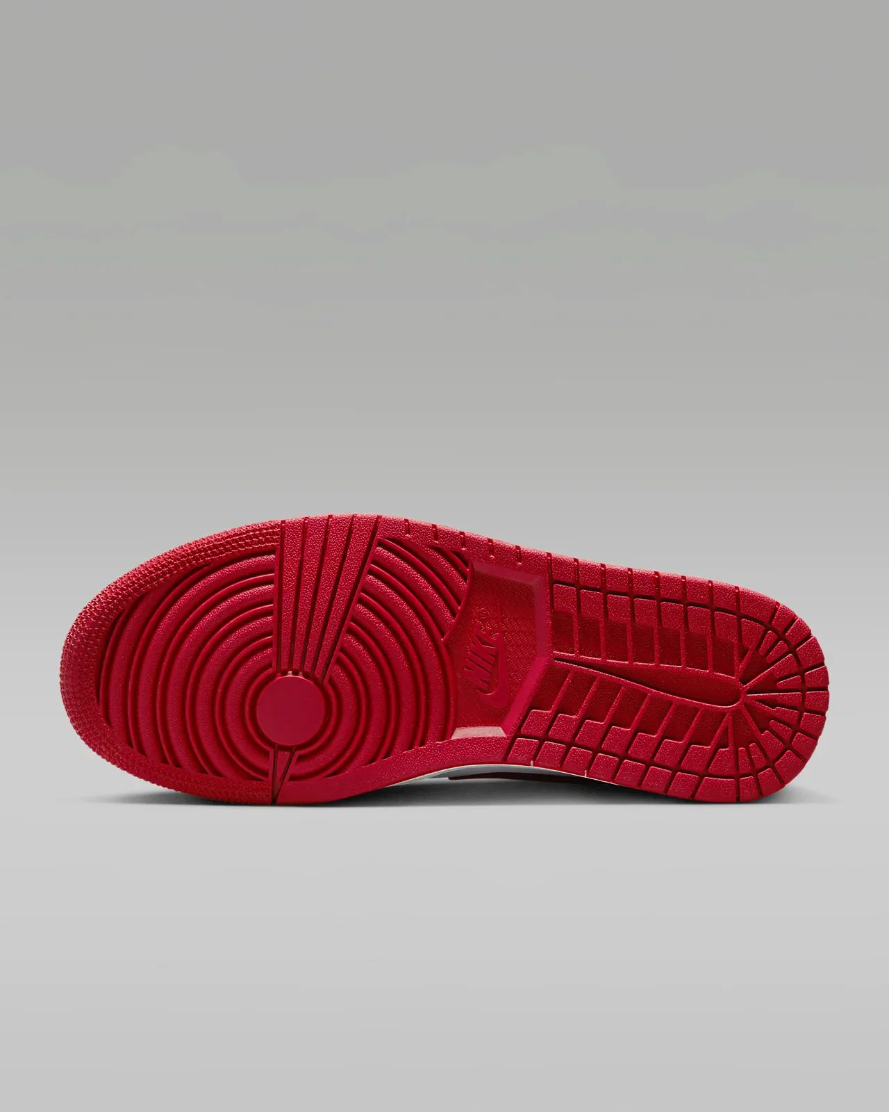 Кроссовки Air Jordan 1 Low белый 35,5 купить,0