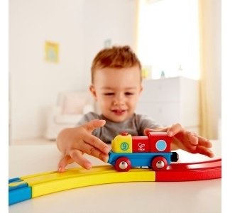 Hape E3820_HP Маленький Храбрый паровоз
