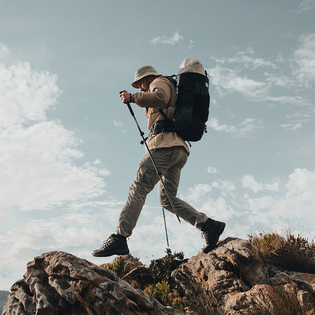 Треккинговая палка Naturehike NH17D017-D 61-135 см черный купить,NaN