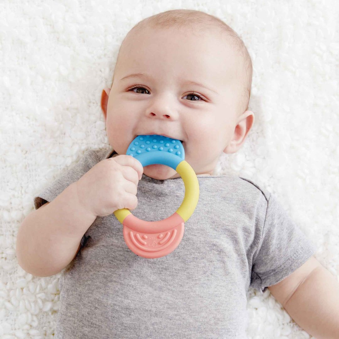 Hape E0026 прорезыватель, 1 шт, ABS, желтый, розовый, голубой