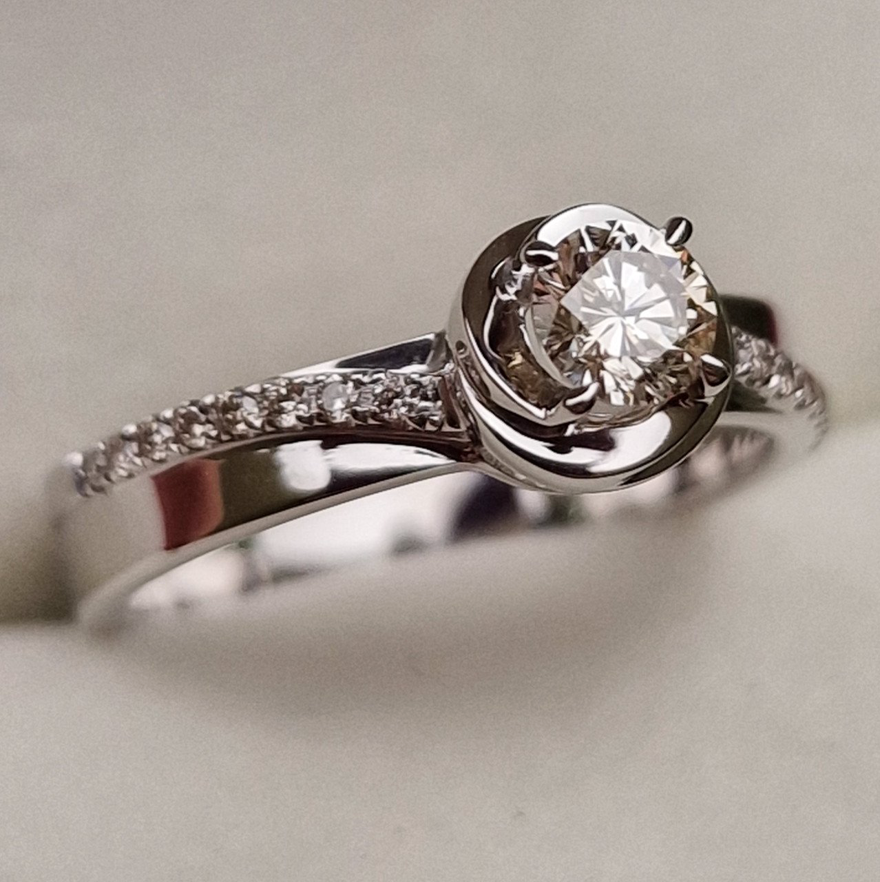 Кольцо Deimantas 98882982 16,5р 3,64гр 0,37ct. купить,NaN