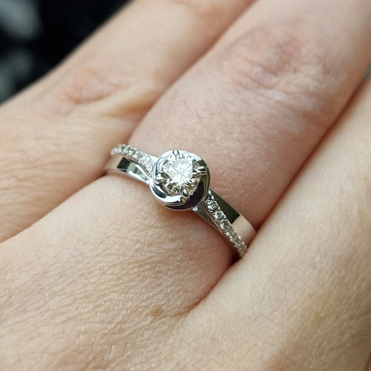 Кольцо Deimantas 98882982 16,5р 3,64гр 0,37ct. купить,NaN