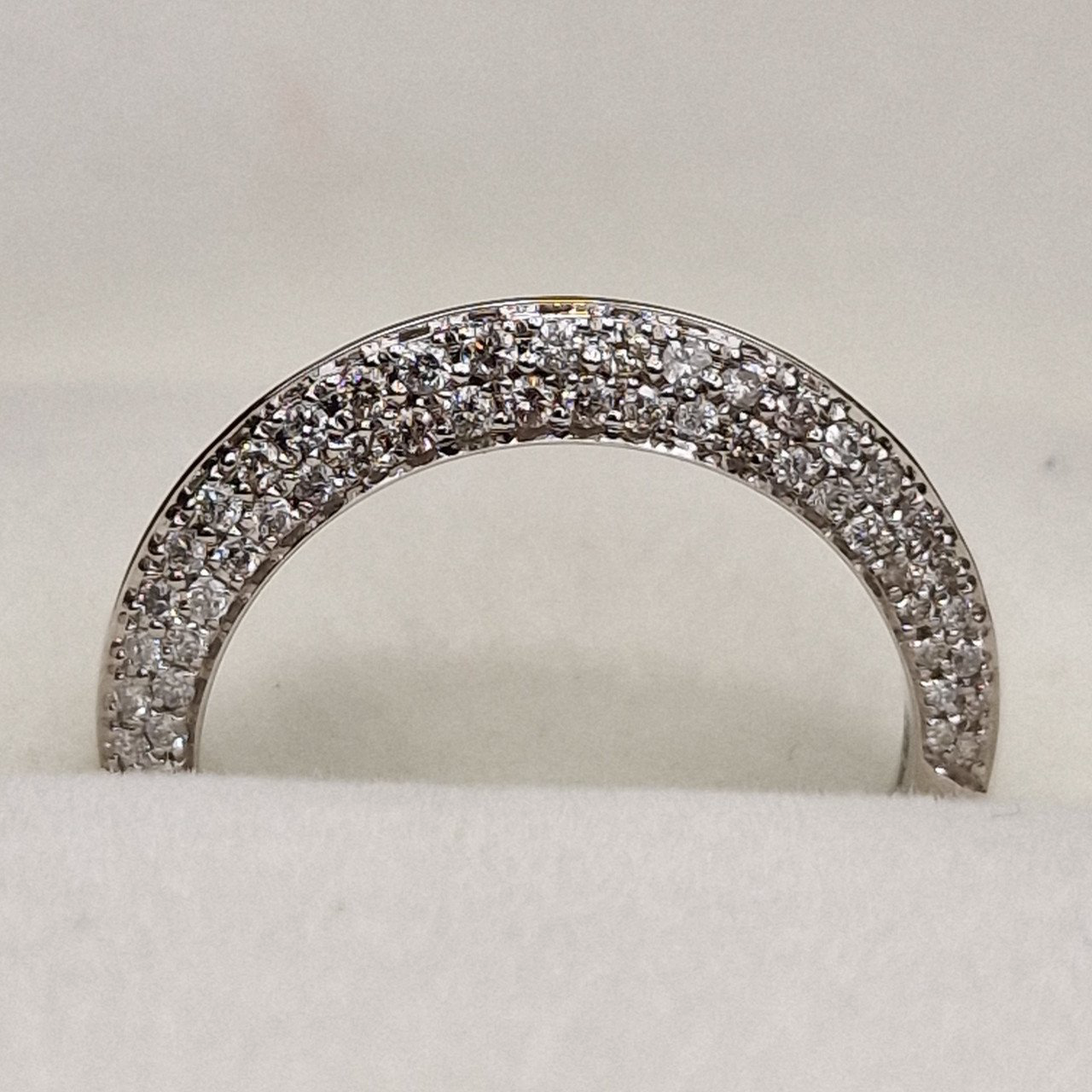 Кольцо Deimantas 98882998 16,5р 2,44гр 0,64ct. купить,NaN