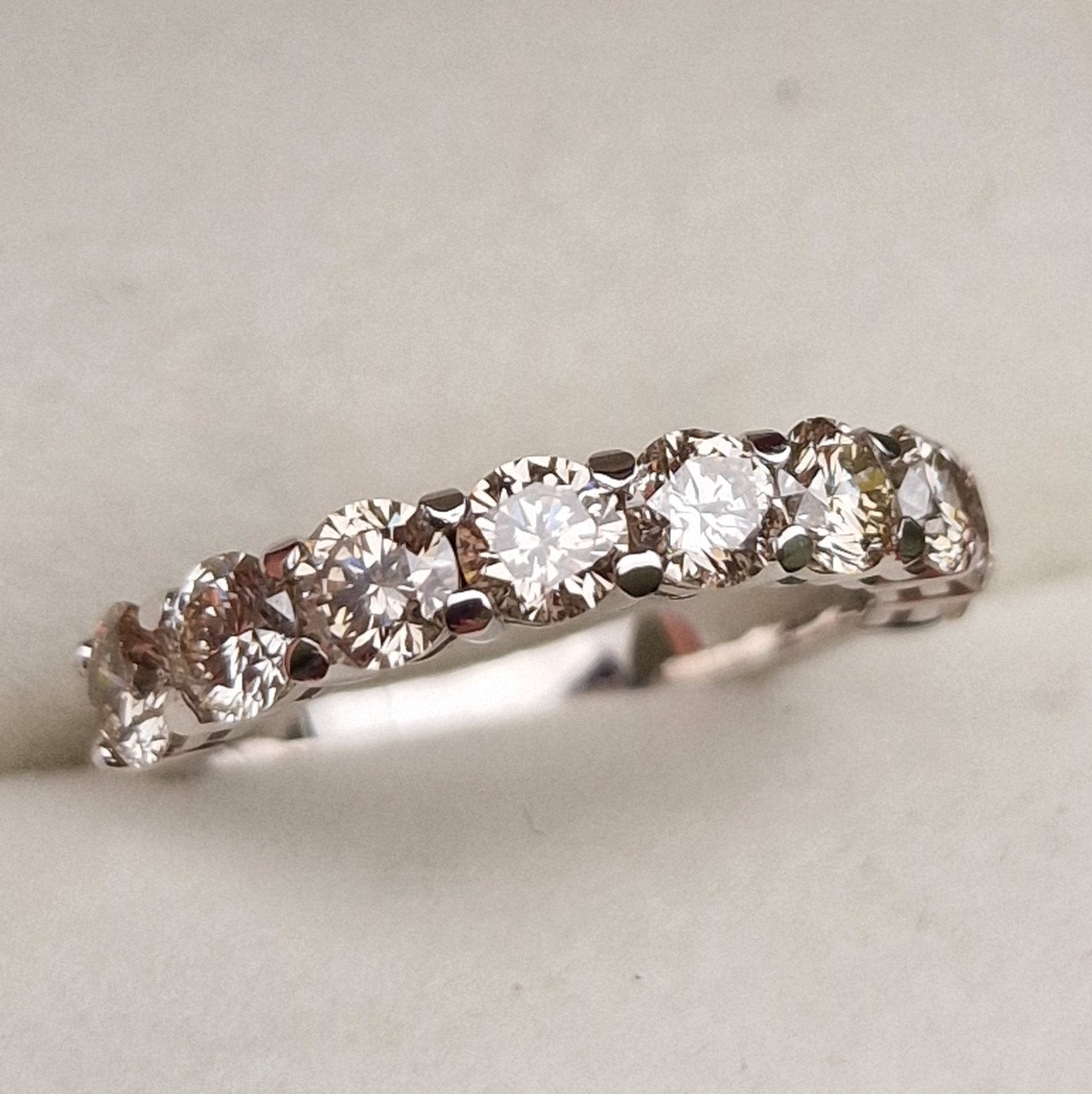 Кольцо Deimantas 98882987 16,5р 3,13гр 1,90ct. купить,NaN