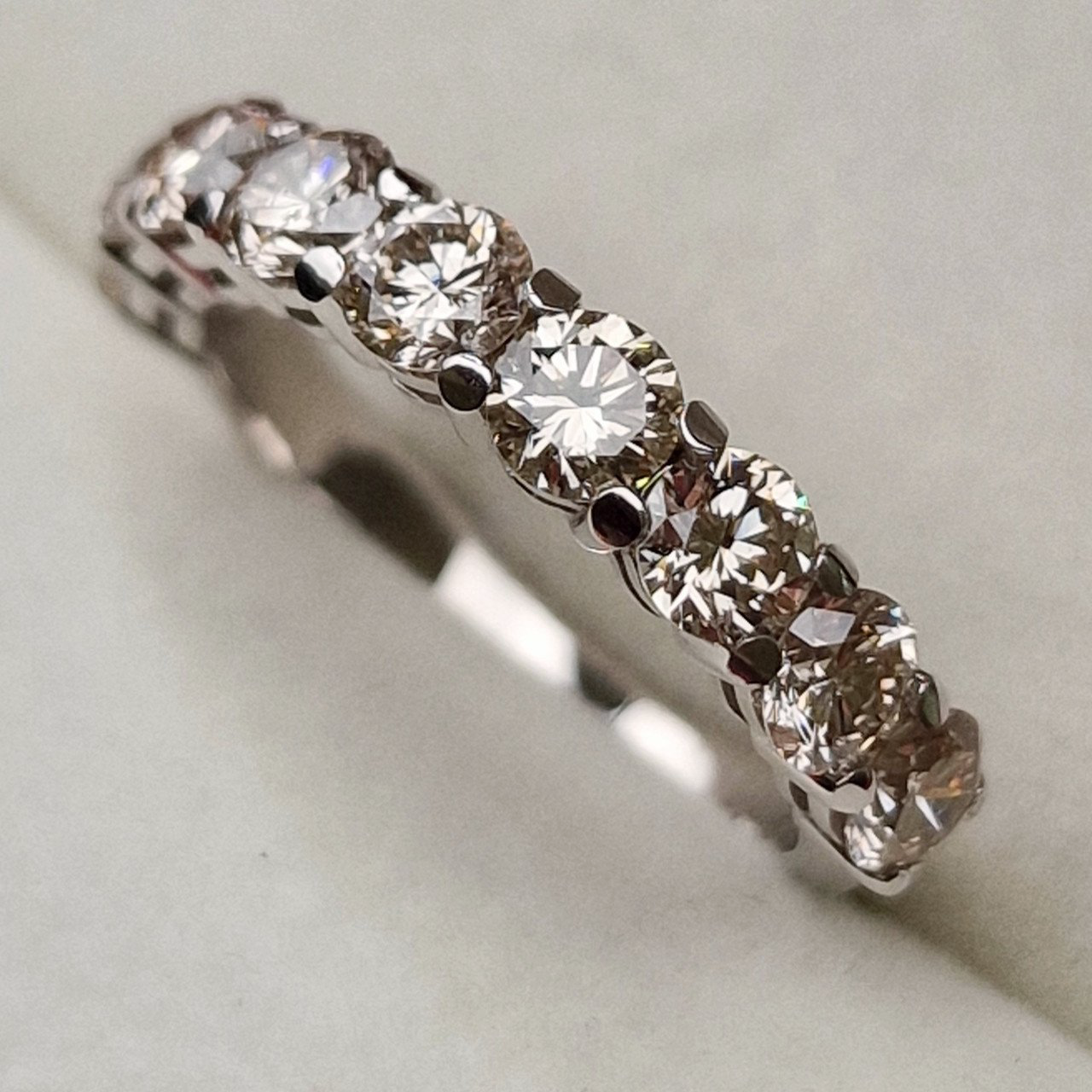 Кольцо Deimantas 98882987 16,5р 3,13гр 1,90ct. купить,NaN