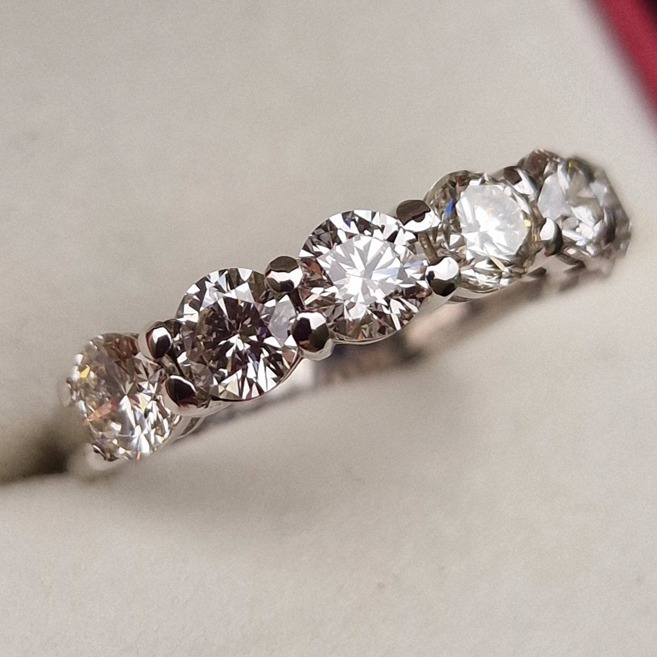 Кольцо Deimantas 98882991 16,5р 3,61гр 2,03ct. купить,NaN