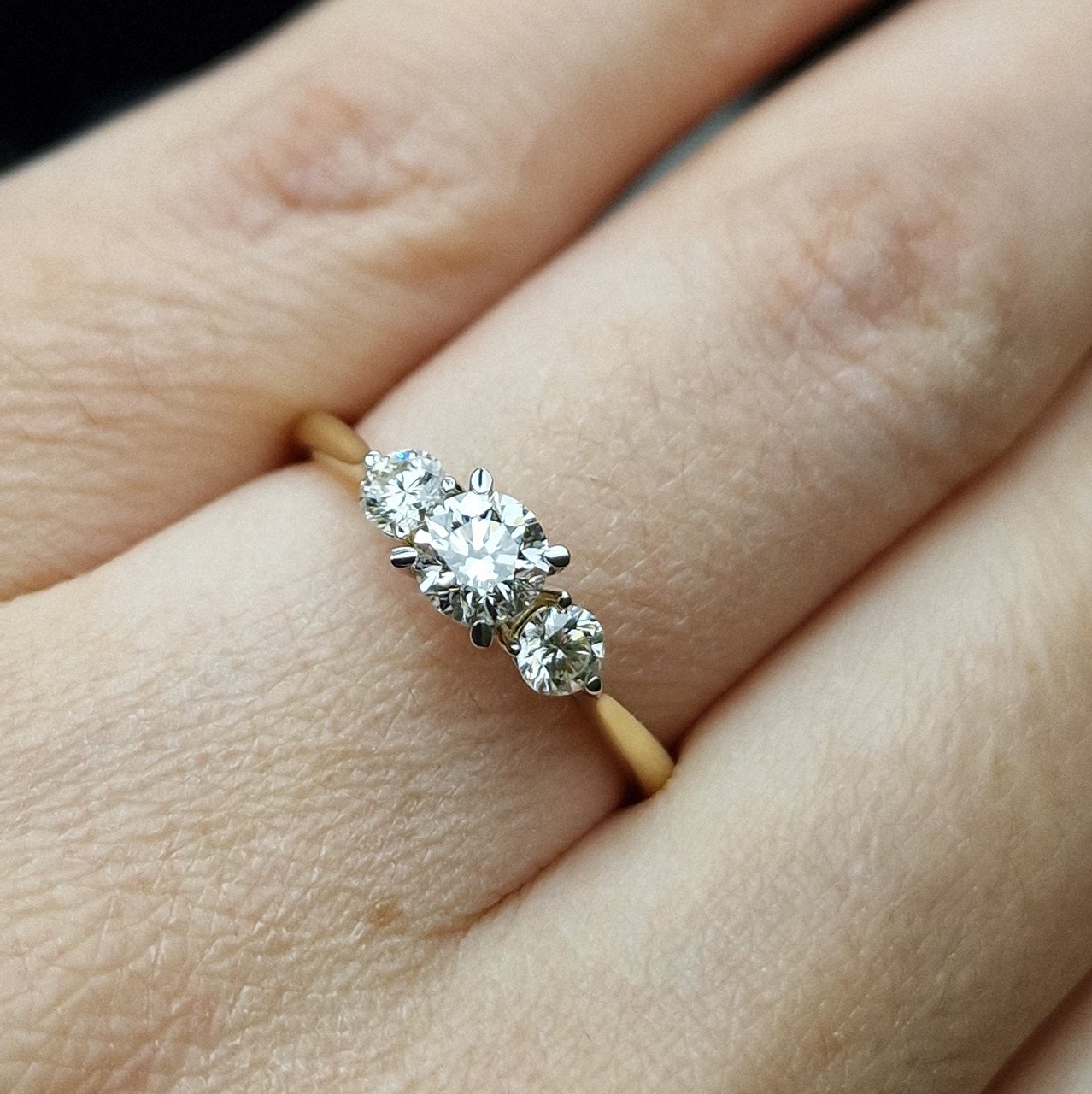 Кольцо Deimantas 98883388 17р 2,41гр 0,73ct. купить,NaN