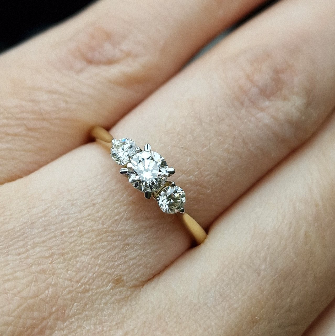 Кольцо Deimantas 98883388 17р 2,41гр 0,73ct. купить,NaN