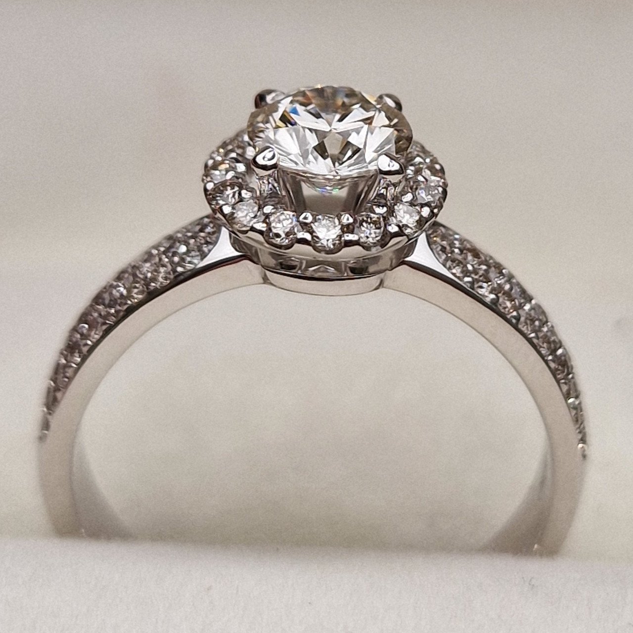 Кольцо Deimantas 98883417 17р 3,46гр 1,04ct. купить,NaN