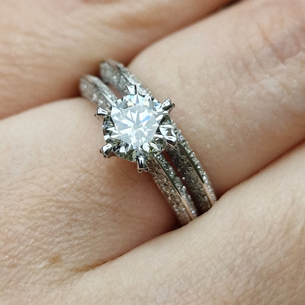 Кольцо Deimantas 98883436 17р 3,32гр 2,19ct. купить,NaN