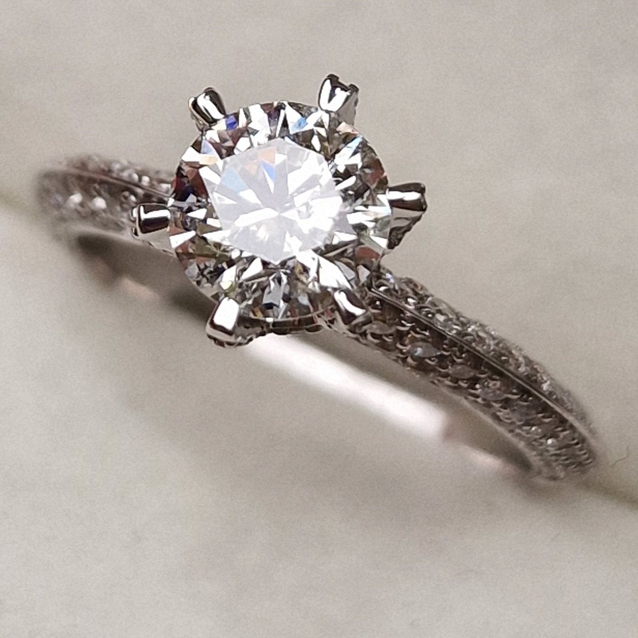 Кольцо Deimantas 98883475 17р 3,37гр 2,09ct. купить,NaN