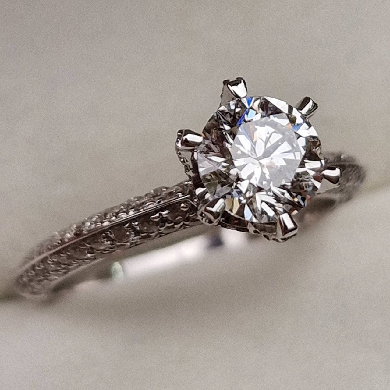 Кольцо Deimantas 98883475 17р 3,37гр 2,09ct. купить,NaN