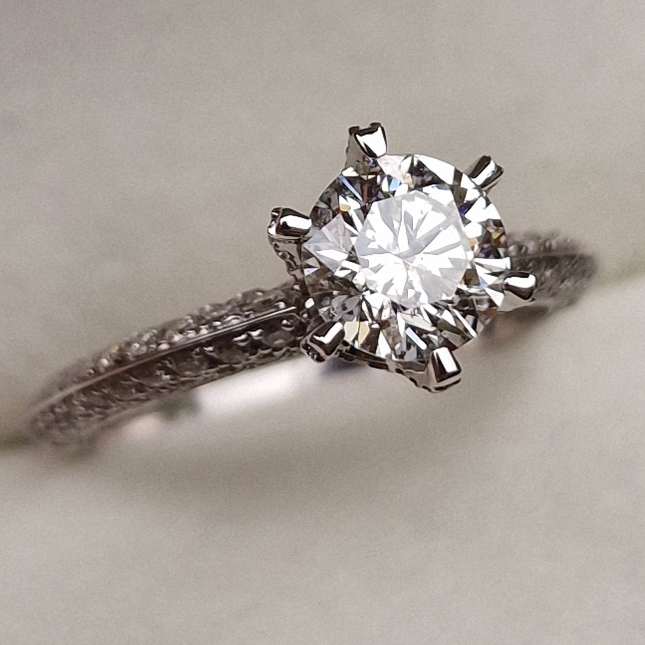 Кольцо Deimantas 98883475 17р 3,37гр 2,09ct. купить,NaN