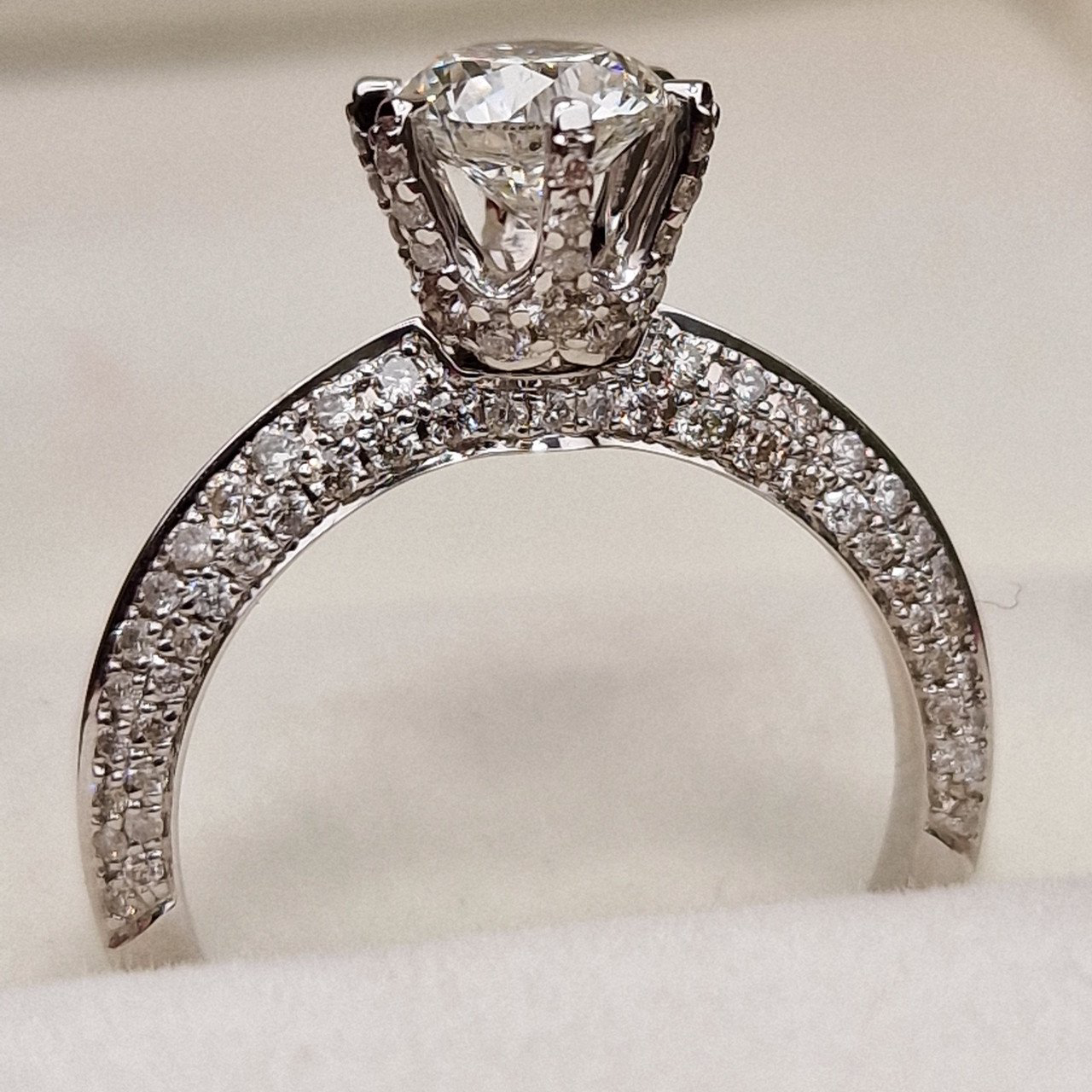 Кольцо Deimantas 98883475 17р 3,37гр 2,09ct. купить,NaN