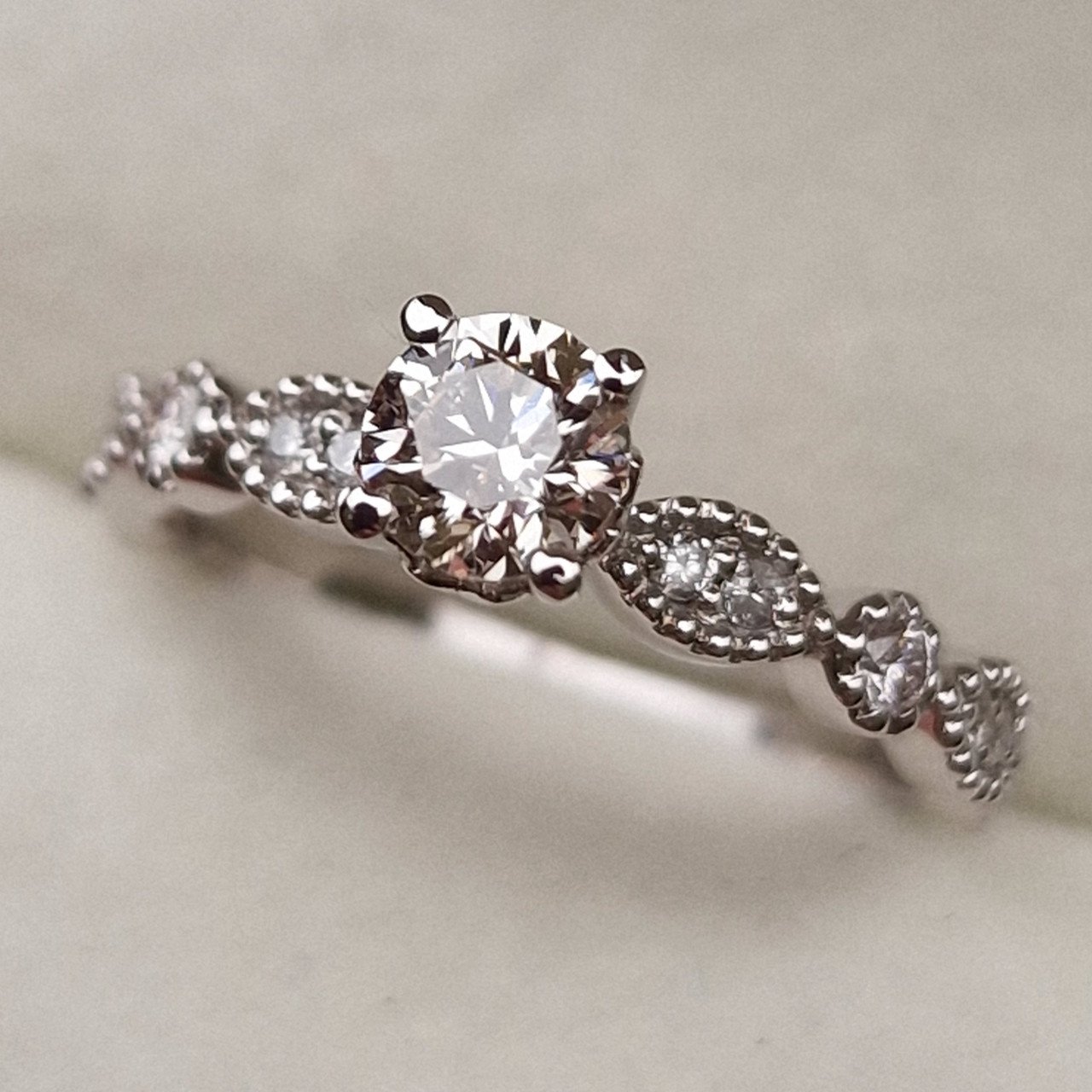 Кольцо Deimantas 98883487 16,5р 2,54гр 0,84ct. купить,NaN