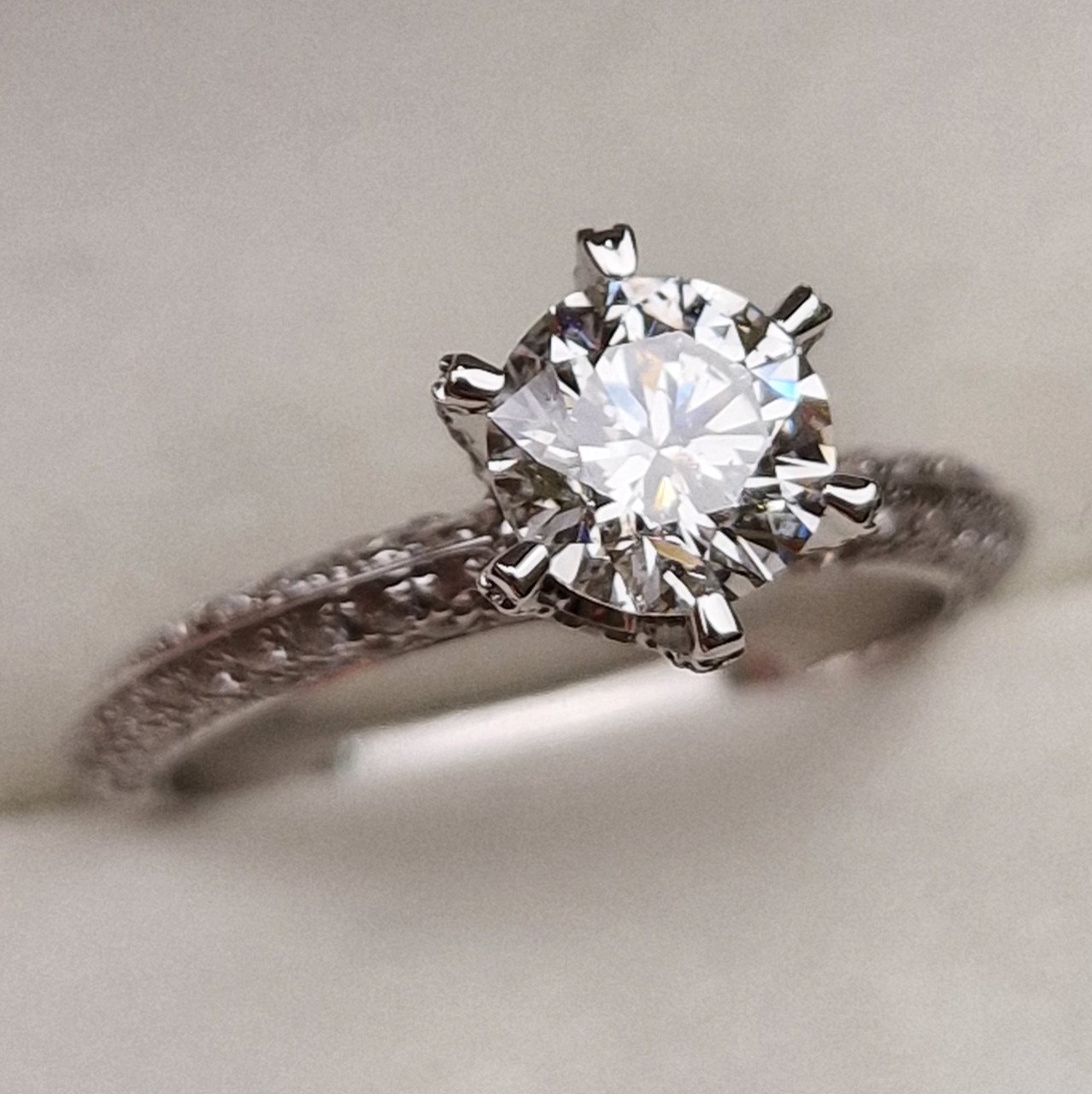 Кольцо Deimantas 98883475 17р 3,37гр 2,09ct. купить,NaN