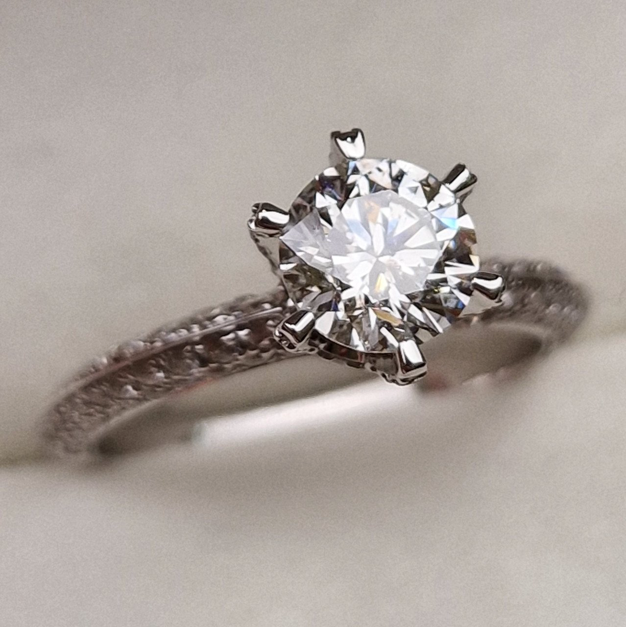 Кольцо Deimantas 98883475 17р 3,37гр 2,09ct. купить,NaN