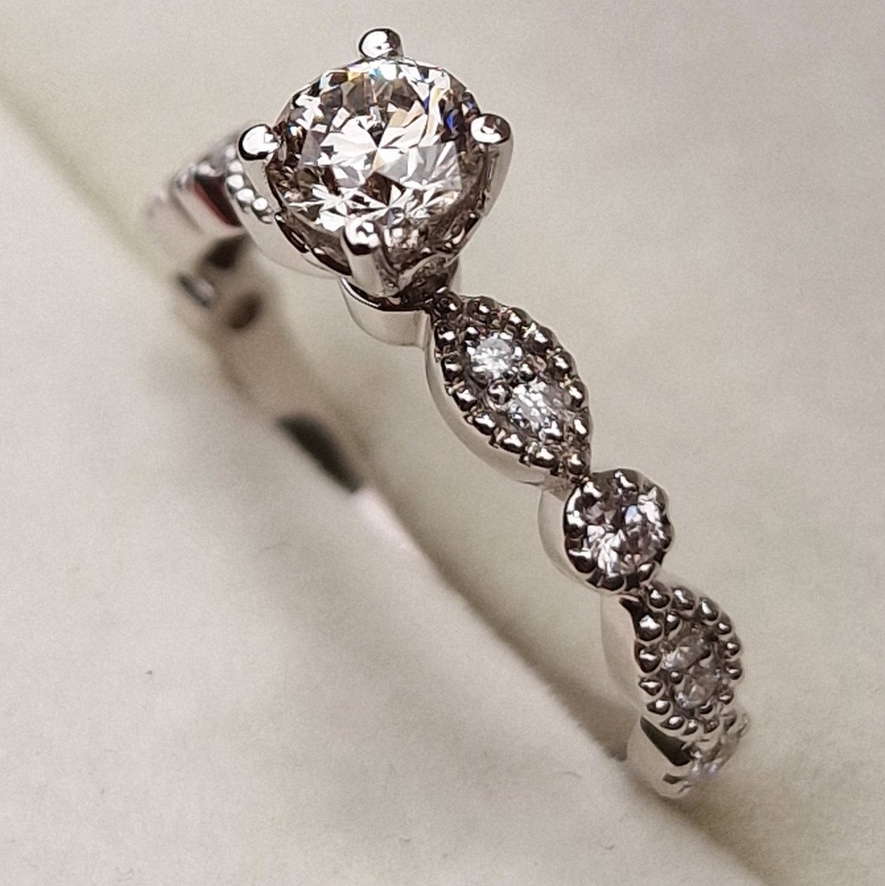 Кольцо Deimantas 98883487 16,5р 2,54гр 0,84ct. купить,NaN