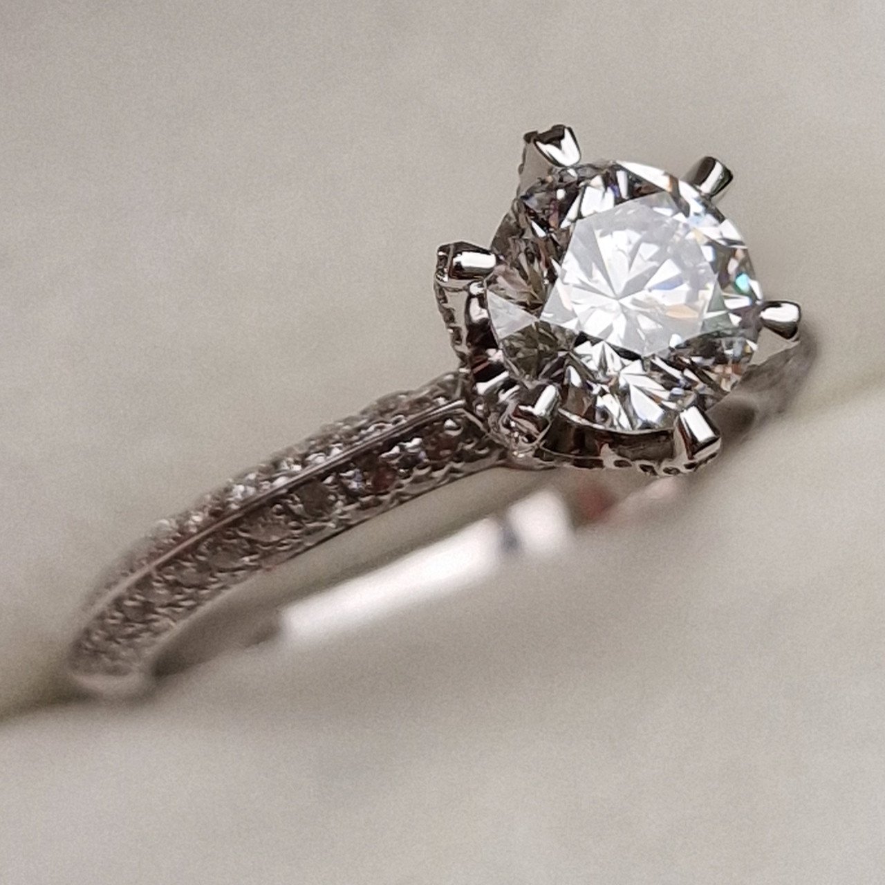 Кольцо Deimantas 98883475 17р 3,37гр 2,09ct. купить,NaN