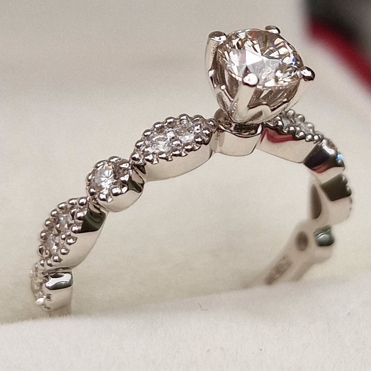 Кольцо Deimantas 98883487 16,5р 2,54гр 0,84ct. купить,NaN