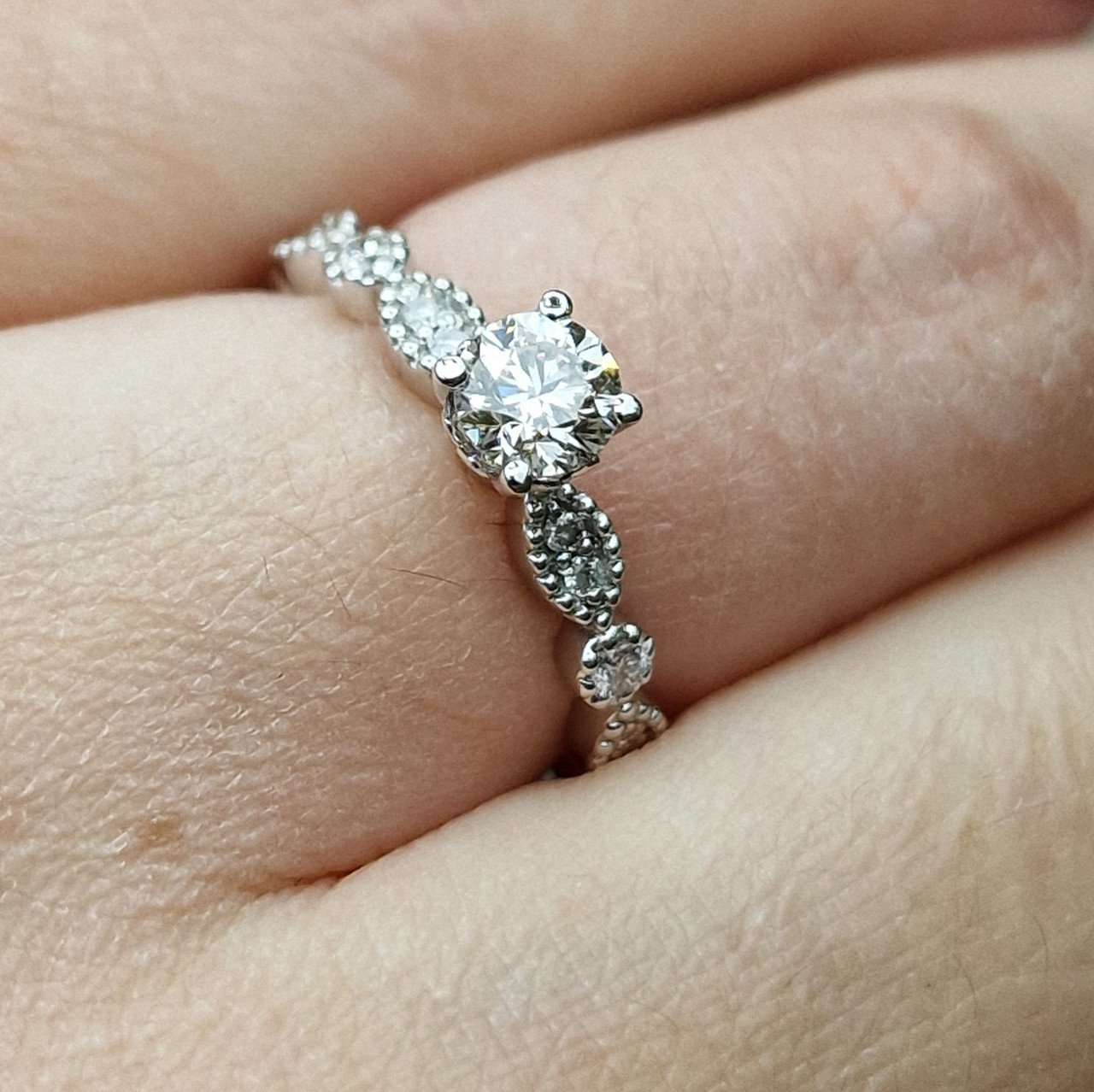 Кольцо Deimantas 98883487 16,5р 2,54гр 0,84ct. купить,NaN