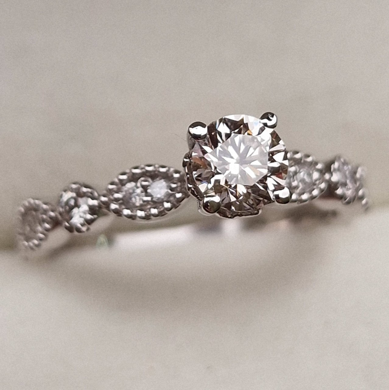 Кольцо Deimantas 98883580 16,5р 2,34гр 0,67ct. купить,NaN