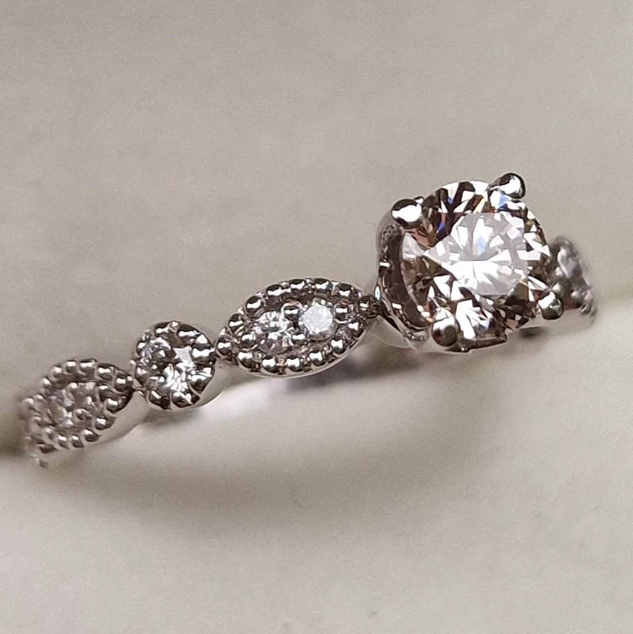 Кольцо Deimantas 98883580 16,5р 2,34гр 0,67ct. купить,NaN