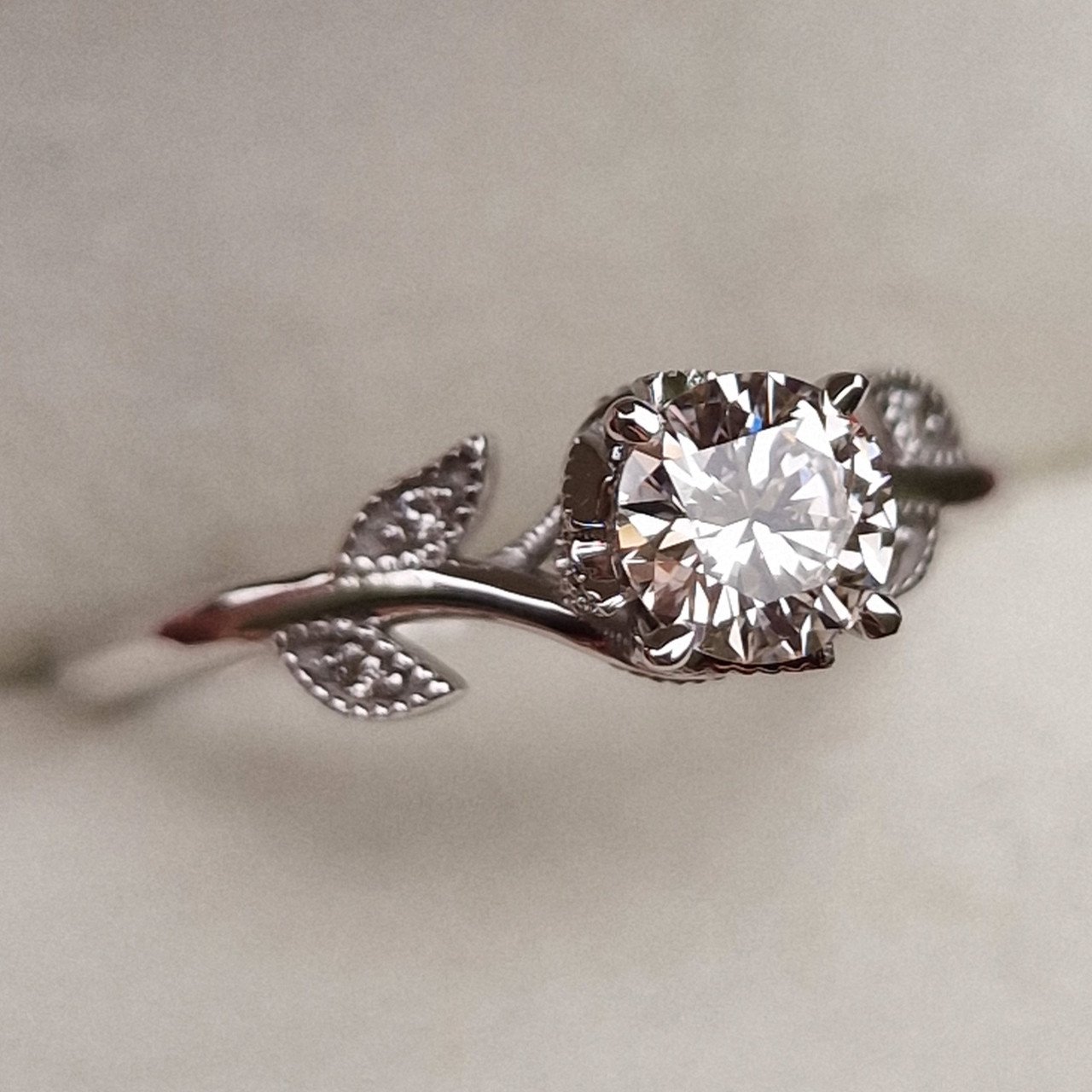 Кольцо Deimantas 98883669 17,5р 2,76гр 0,64ct. купить,NaN
