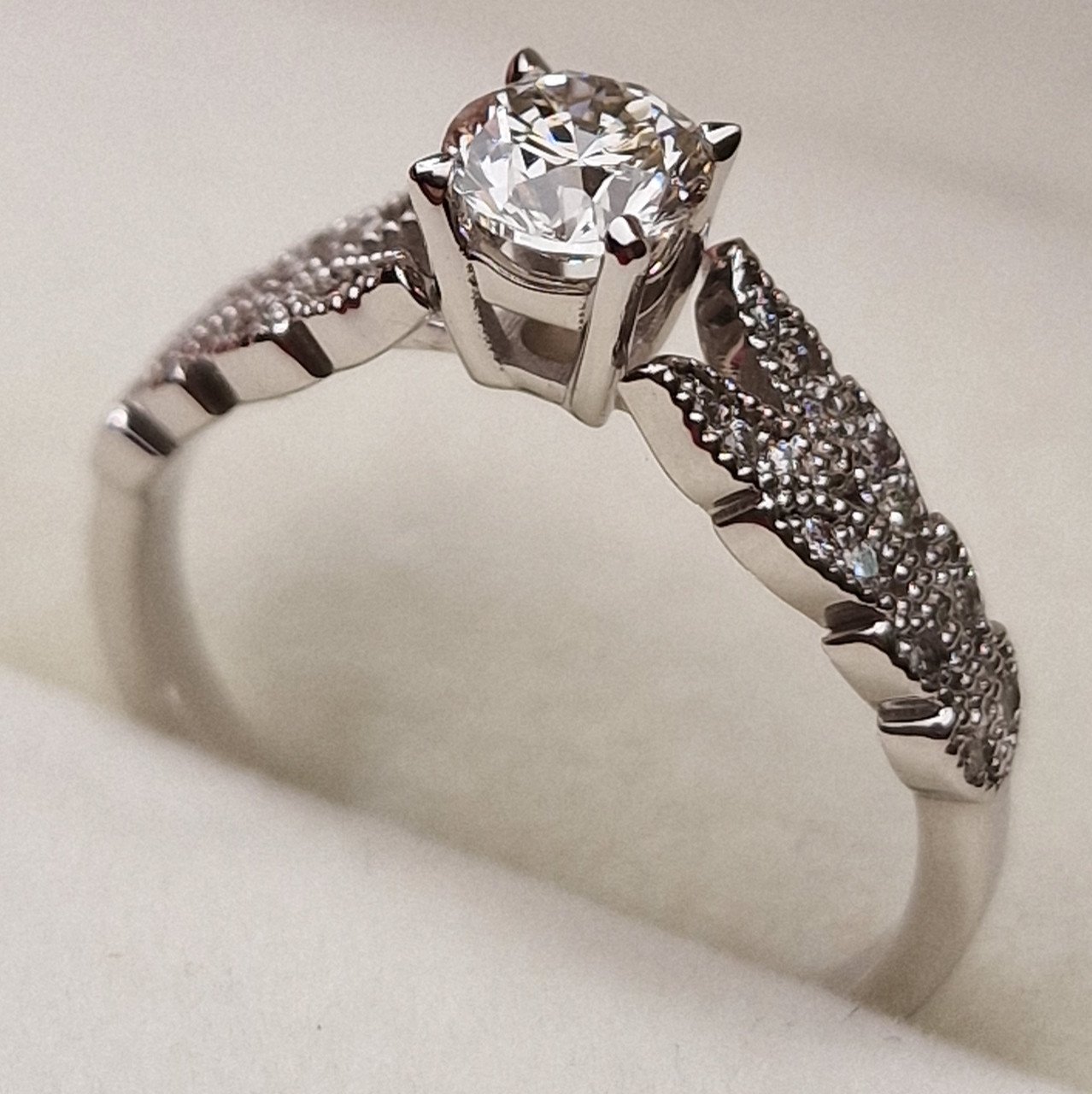 Кольцо Deimantas 98883681 16,5р 2,51гр 0,59ct. купить,NaN