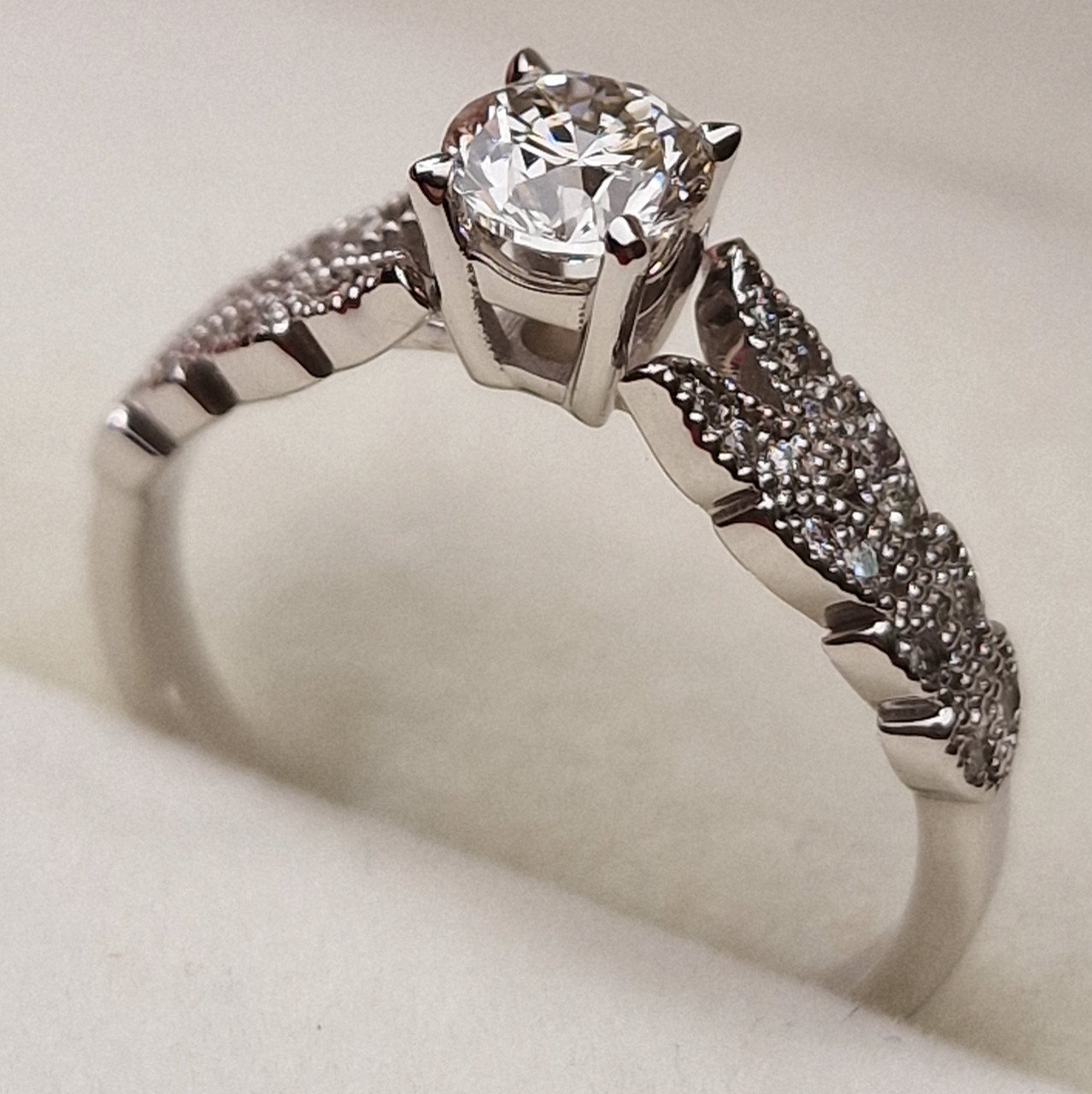 Кольцо Deimantas 98883681 16,5р 2,51гр 0,59ct. купить,NaN