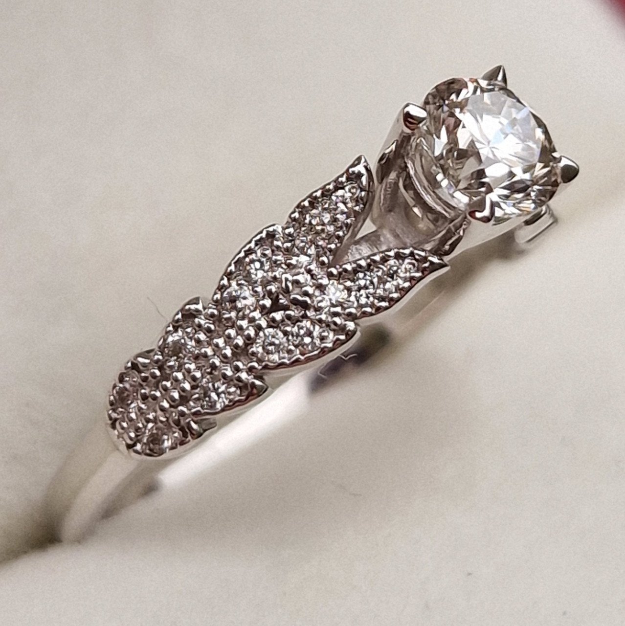 Кольцо Deimantas 98883681 16,5р 2,51гр 0,59ct. купить,NaN
