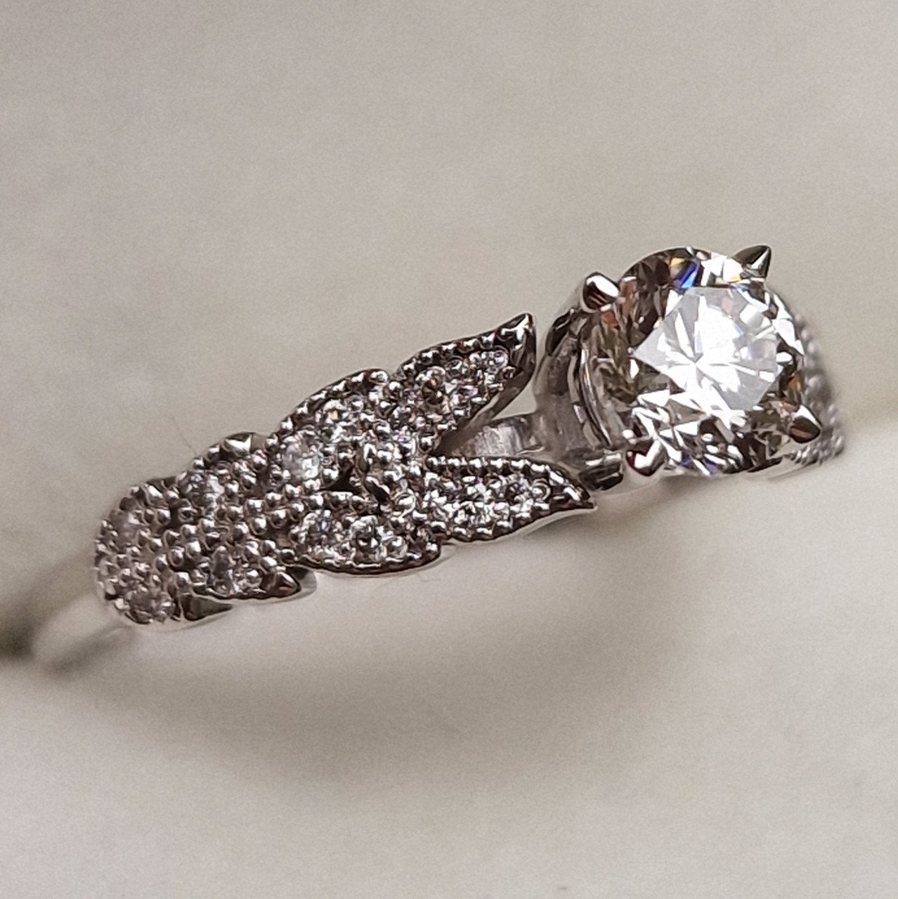 Кольцо Deimantas 98883681 16,5р 2,51гр 0,59ct. купить,NaN
