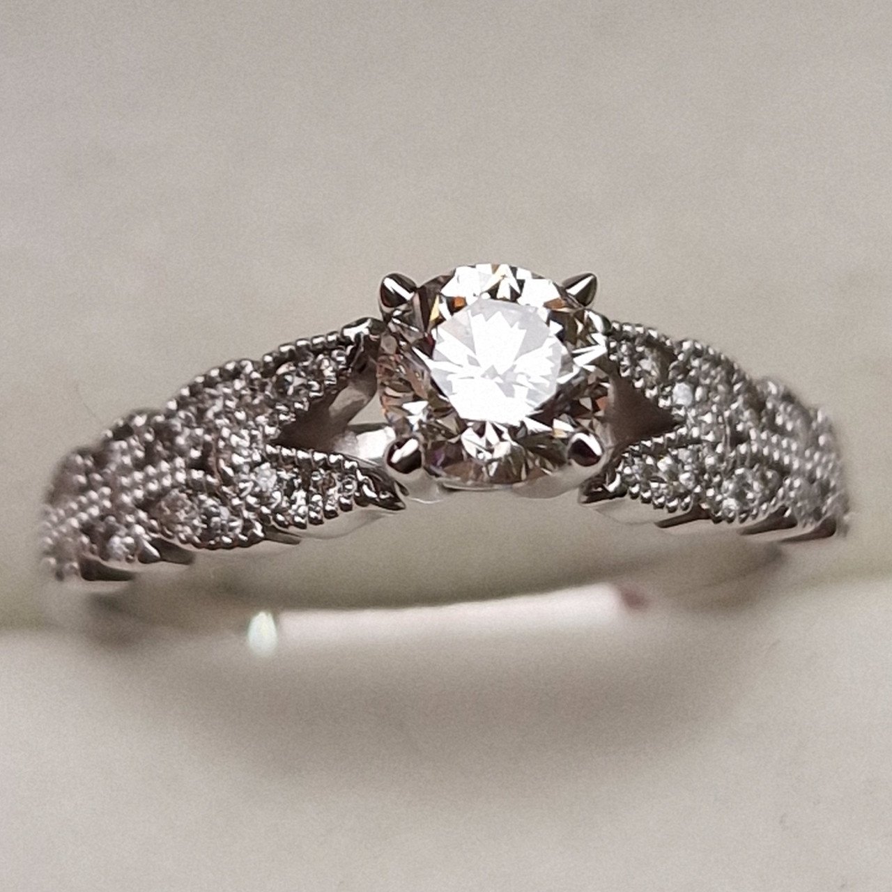 Кольцо Deimantas 98883681 16,5р 2,51гр 0,59ct. купить,NaN